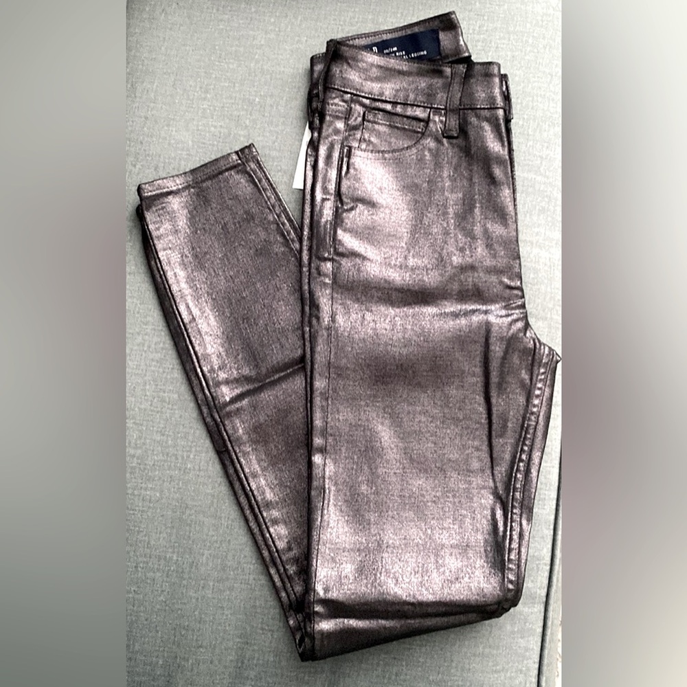 NWT GAP Shiny High-Rise Universal Leggings